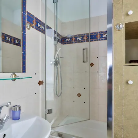Apartmán Guestready - Serene Near La *